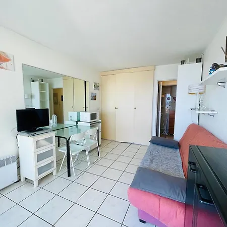 Avec Balcon, Piscine Et Parking - Aiguillon - Fr-1-433-1 דירה